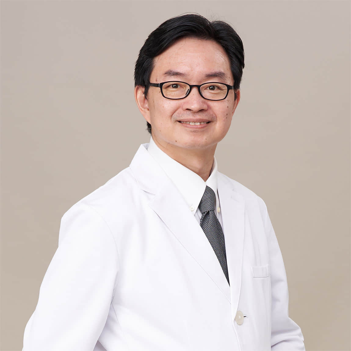 何彦秉 Jason Yen-Ping Ho, MD., 副院长.